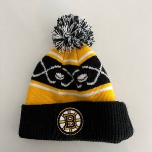 LIKE NEW Boston Bruins Beanie, Infant